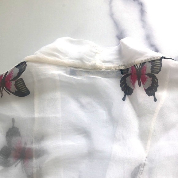 Lola Made in Italy White Butterfly Print Sheer Blouse Size Medium - Picture 14 of 16